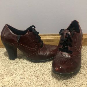 BOC brand maroon shoes with velvet tie.